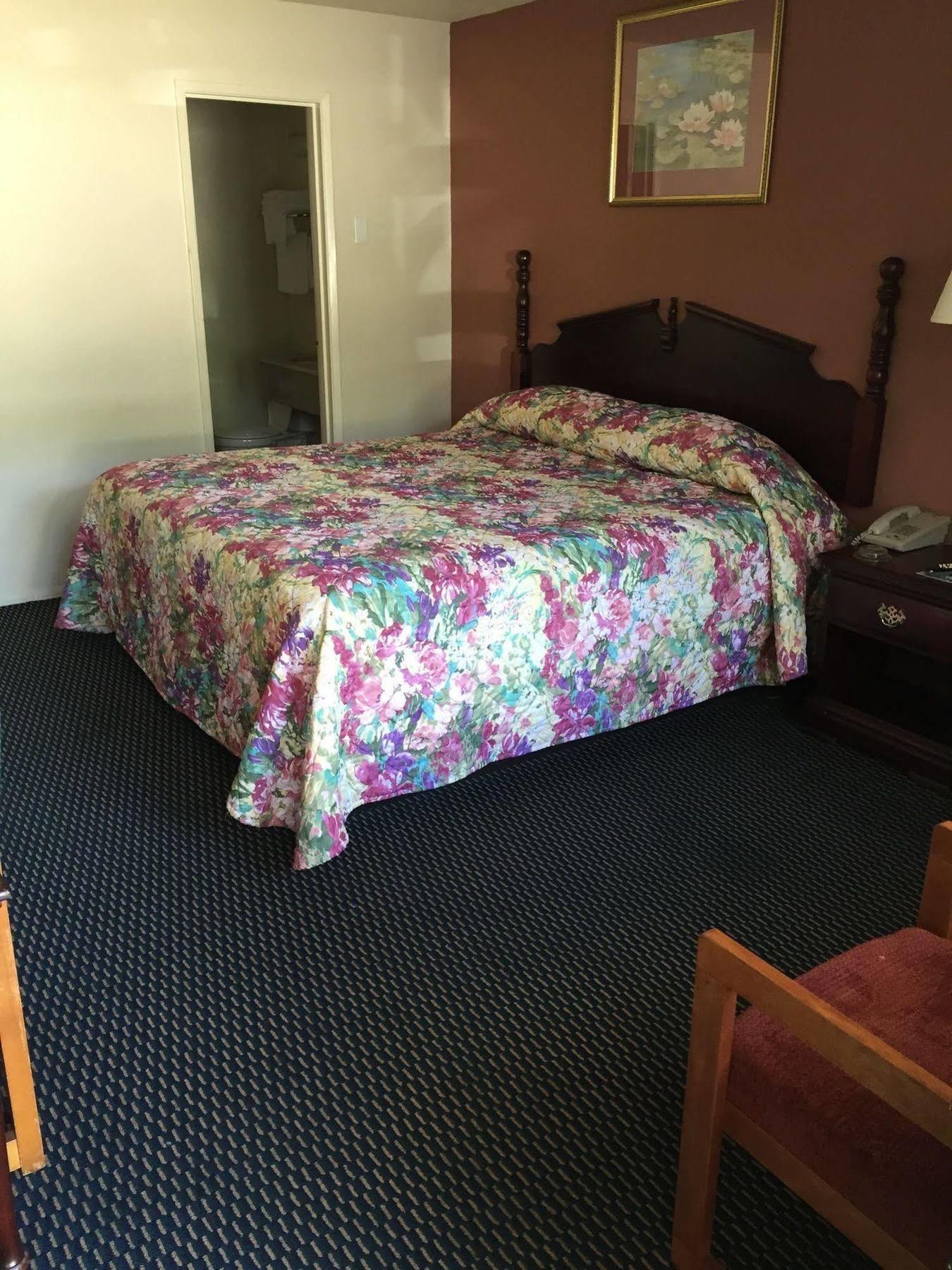 Scottish Inns テューペロ エクステリア 写真